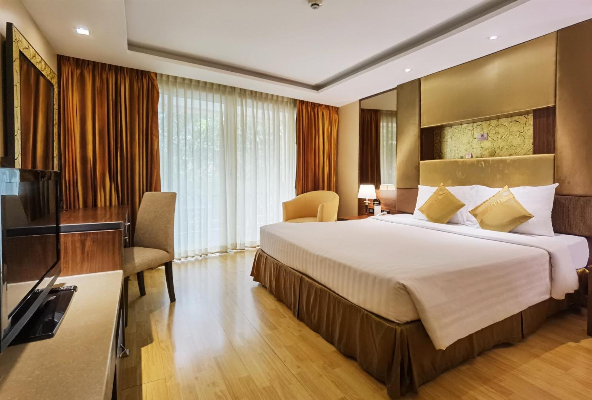Nova Gold Hotel By Compass Hospitality Pattaya Luaran gambar