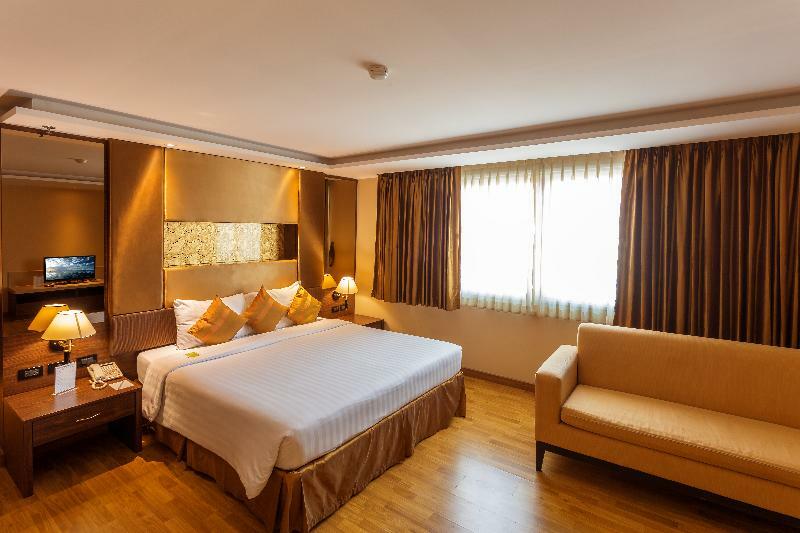 Nova Gold Hotel By Compass Hospitality Pattaya Luaran gambar